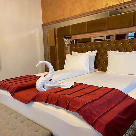 Vila Imperial One Luxury Boutique Hotel Făgăraş Exteriör bild