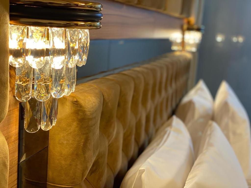 Vila Imperial One Luxury Boutique Hotel Făgăraş Exteriör bild