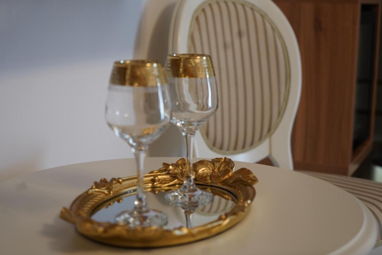 Vila Imperial One Luxury Boutique Hotel Făgăraş Exteriör bild
