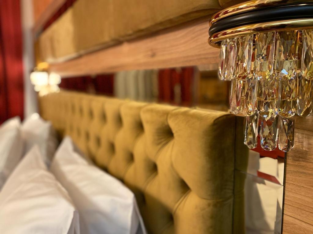 Vila Imperial One Luxury Boutique Hotel Făgăraş Exteriör bild