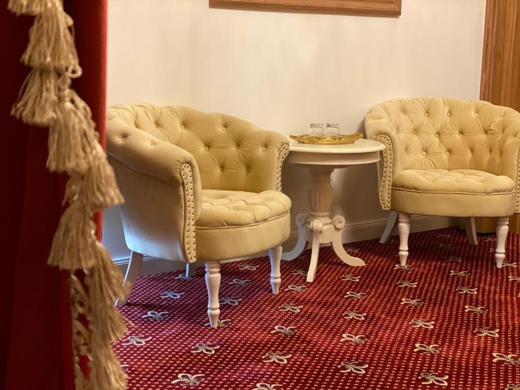 Vila Imperial One Luxury Boutique Hotel Făgăraş Exteriör bild