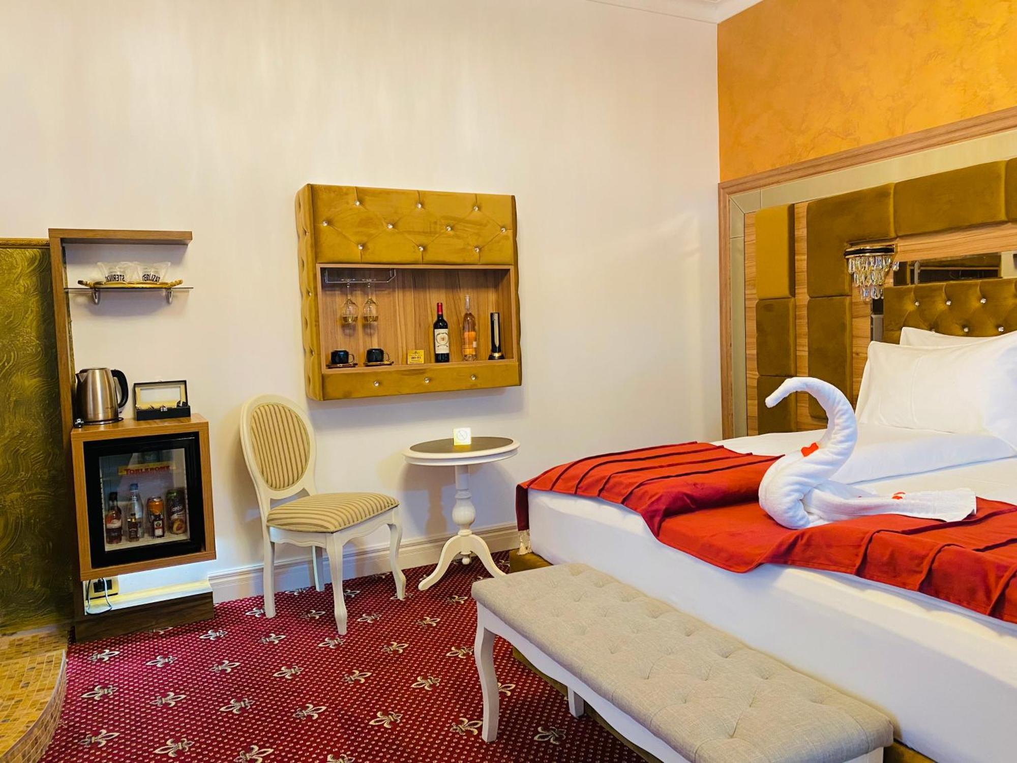 Vila Imperial One Luxury Boutique Hotel Făgăraş Exteriör bild