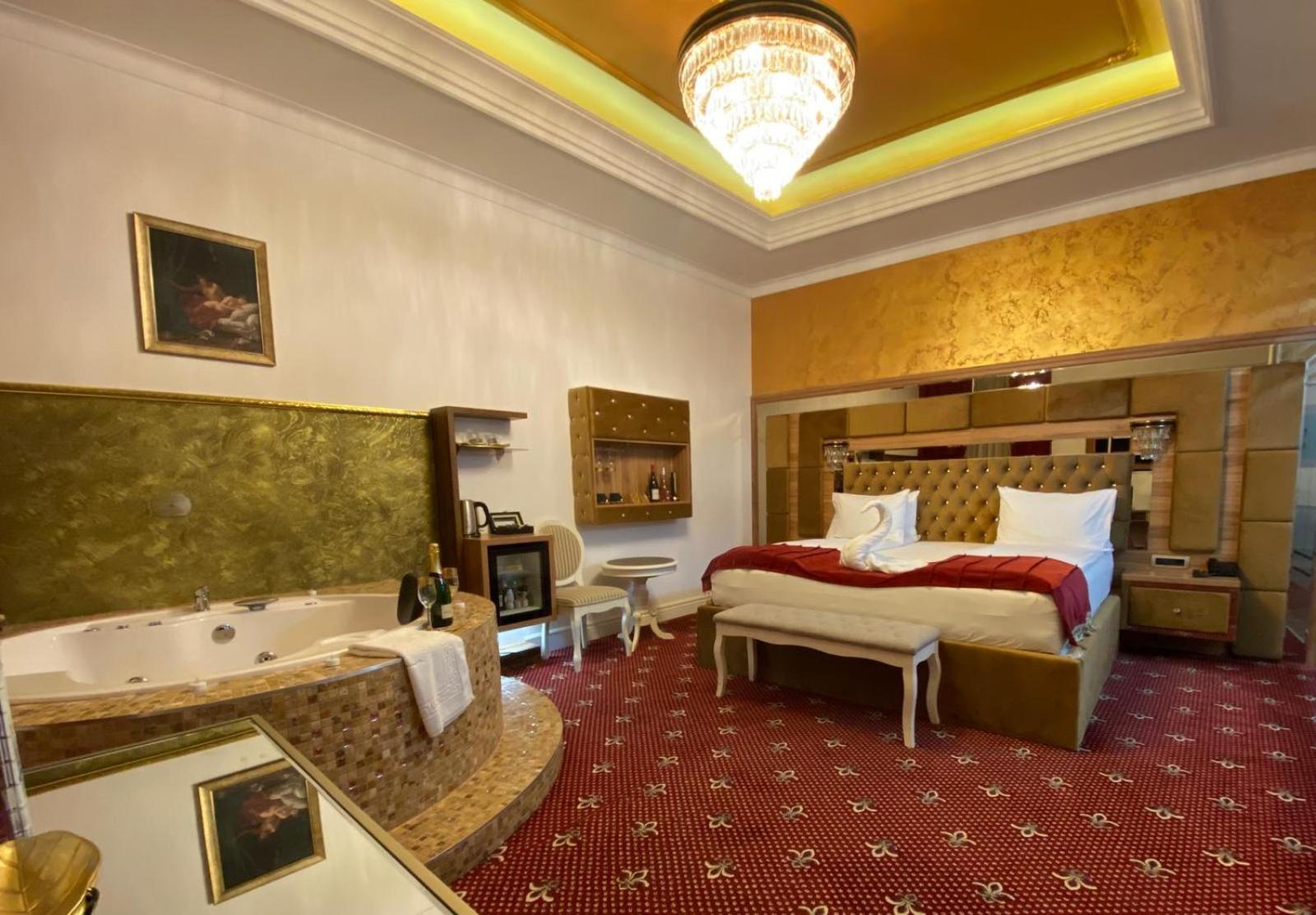 Vila Imperial One Luxury Boutique Hotel Făgăraş Exteriör bild